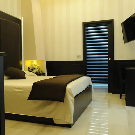 Muro Torto Suite: Sanitized With Health-certified Staff 3*